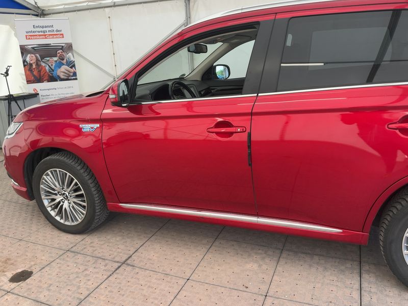 Mitsubishi Outlander 2.4 PHEV Spirit 4WD 2021 – снимка 4