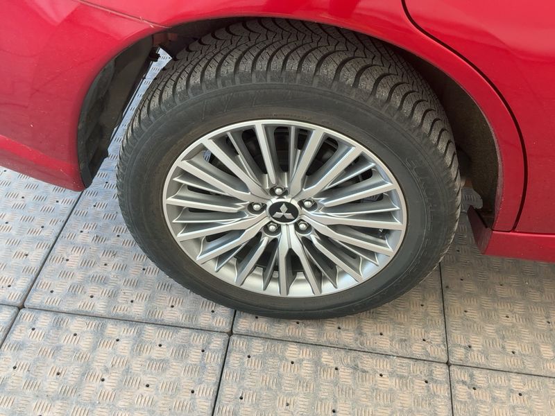 Mitsubishi Outlander 2.4 PHEV Spirit 4WD 2021 – снимка 9