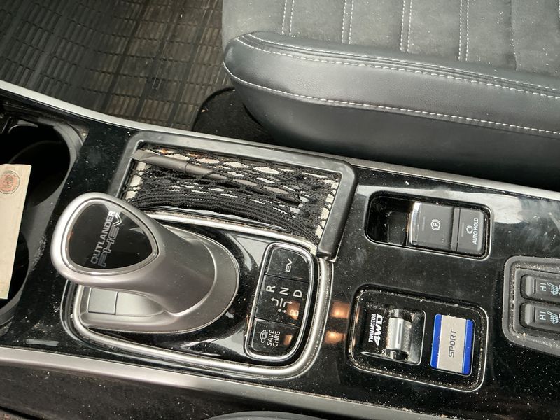 Mitsubishi Outlander 2.4 PHEV Spirit 4WD 2021 – снимка 24