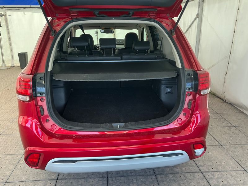 Mitsubishi Outlander 2.4 PHEV Spirit 4WD 2021 – снимка 15