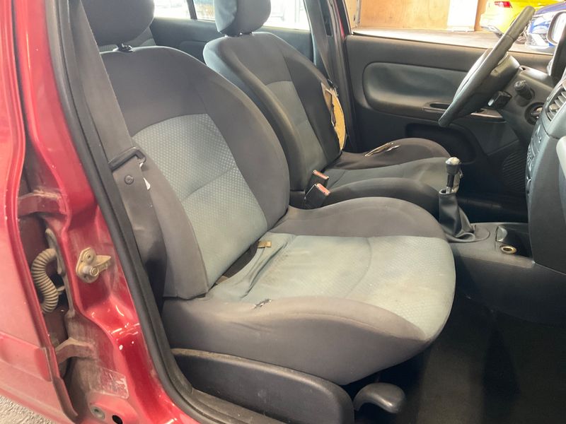 Renault Clio 1.5 dCi Campus Pack Sport 2006 – снимка 3