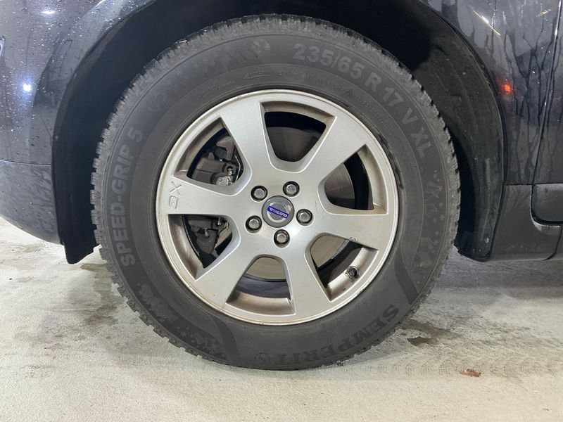 Volvo XC60 2.4 D5 Momentum AWD 2010 – снимка 3