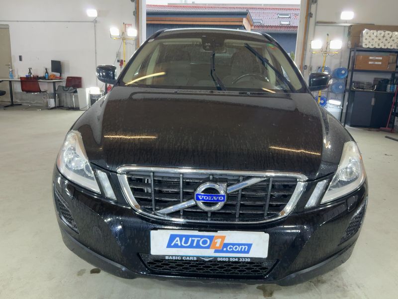 Volvo XC60 2.4 D5 Momentum AWD 2010 – снимка 14