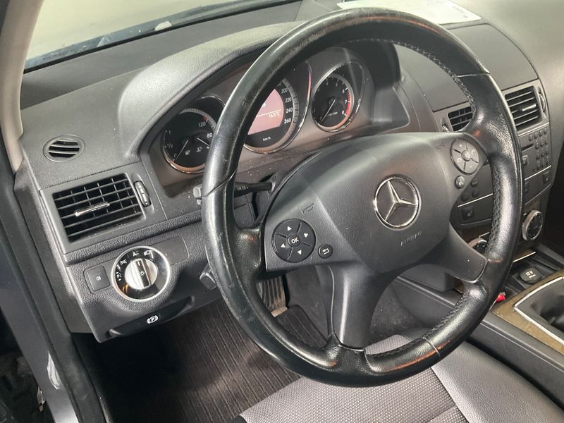Mercedes-Benz C-Klasse C 200 CGI BlueEfficiency Sport Edition Avantgarde 2010 – снимка 41