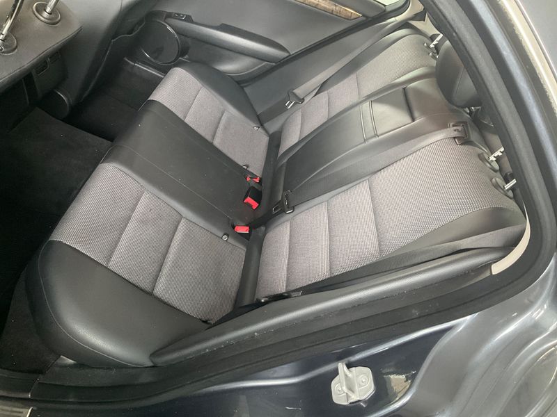 Mercedes-Benz C-Klasse C 200 CGI BlueEfficiency Sport Edition Avantgarde 2010 – снимка 39