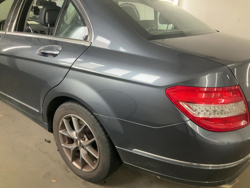 Mercedes-Benz C-Klasse C 200 CGI BlueEfficiency Sport Edition Avantgarde 2010 – снимка 6