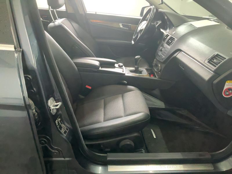 Mercedes-Benz C-Klasse C 200 CGI BlueEfficiency Sport Edition Avantgarde 2010 – снимка 16
