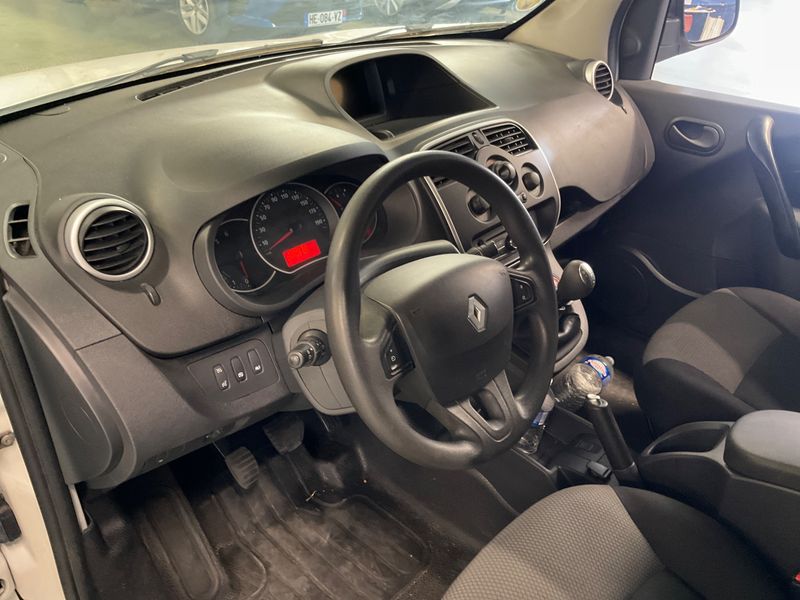 Renault Kangoo 1.5 BLUE dCi Express Extra Série Spéciale 2020 – снимка 26