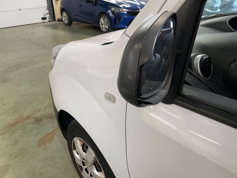 Renault Kangoo 1.5 BLUE dCi Express Extra Série Spéciale 2020 – снимка 29