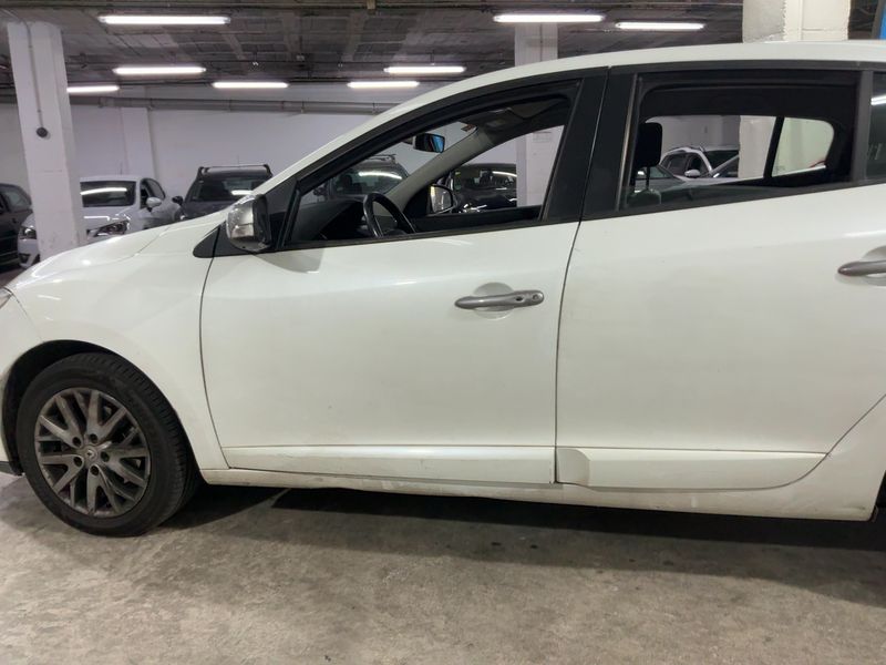 Renault Megane 1.5 dCi GT-Style 2014 – снимка 4