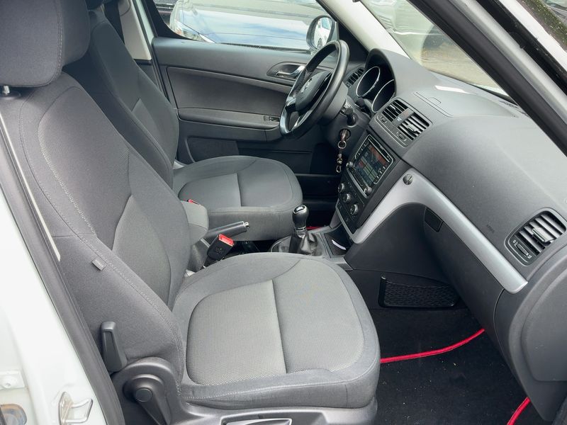 Skoda Yeti 2.0 TDI Ambition Outdoor 2015 – снимка 16