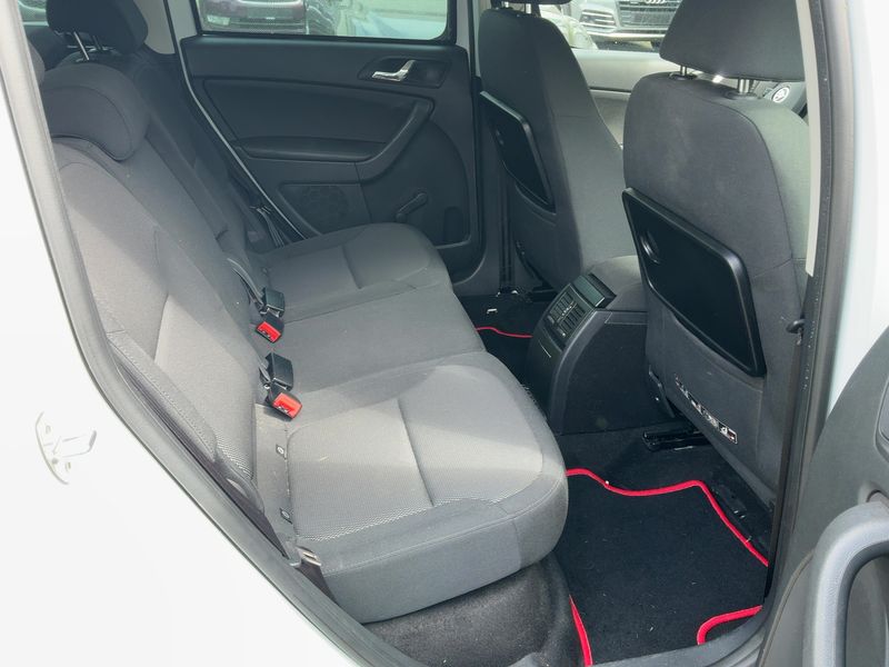 Skoda Yeti 2.0 TDI Ambition Outdoor 2015 – снимка 19