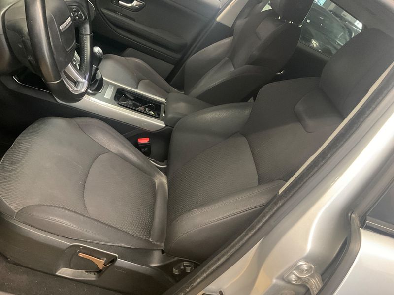 Land Rover Evoque 2.0 ed4 SE Dynamic 2017 – снимка 22