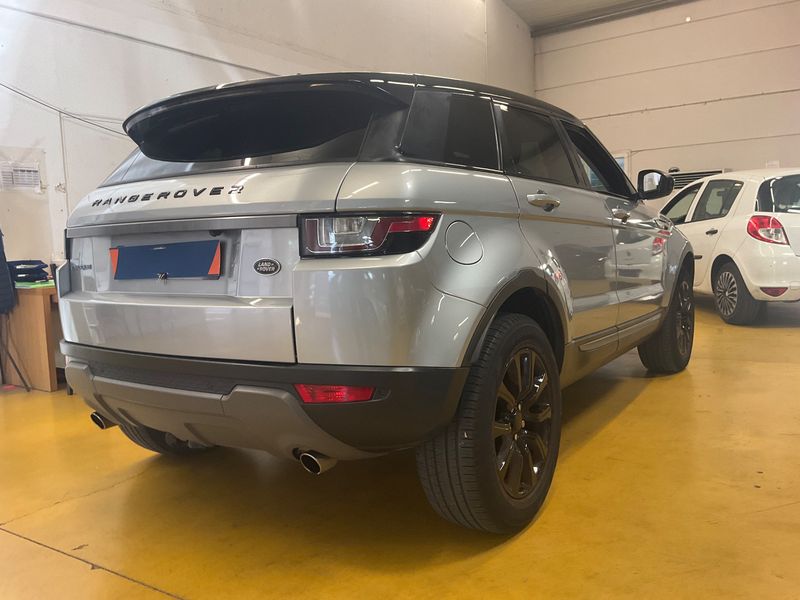 Land Rover Evoque 2.0 ed4 SE Dynamic 2017 – снимка 8