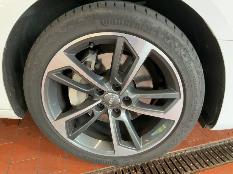 Audi A4 40 TDI quattro Sport 2019 – снимка 11