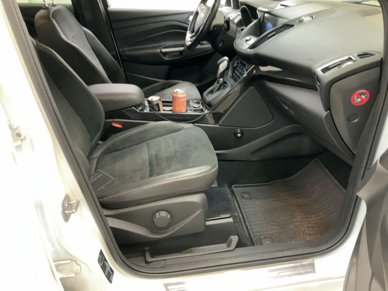 Ford Kuga 1.5 EcoBoost ST-Line 2017 – снимка 16