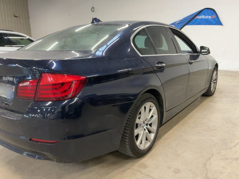 BMW 5er 528i Lounge Plus 2013 – снимка 8