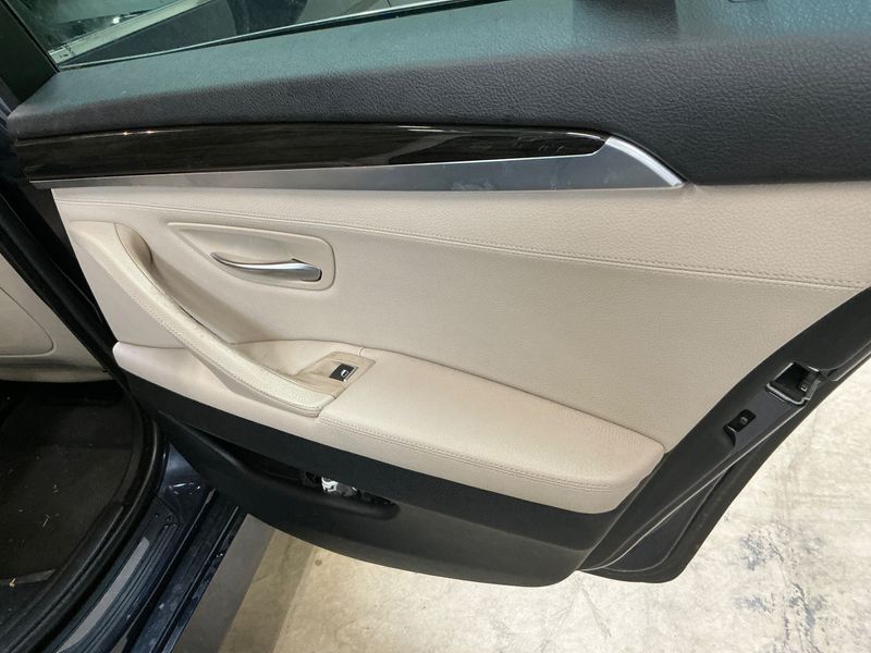 BMW 5er 528i Lounge Plus 2013 – снимка 29