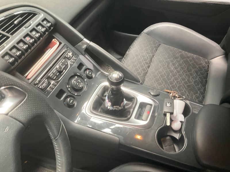 Peugeot 3008 1.6 HDi Allure 2014 – снимка 23