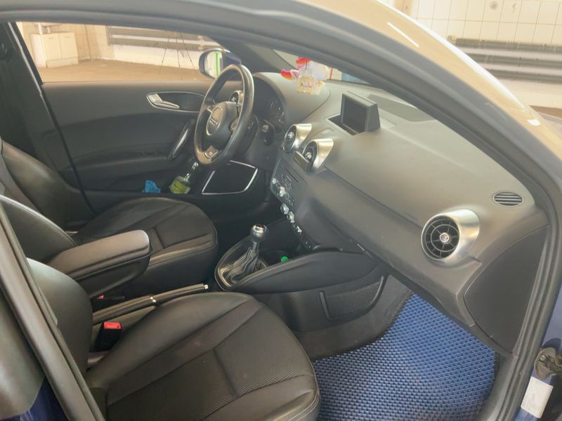 Audi A1 Sportback 1.4 TFSI S line Sportpaket 2012 – снимка 16