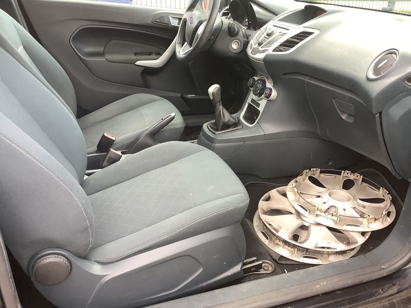 Ford Fiesta 1.6 TDCi Trend 2011 – снимка 3