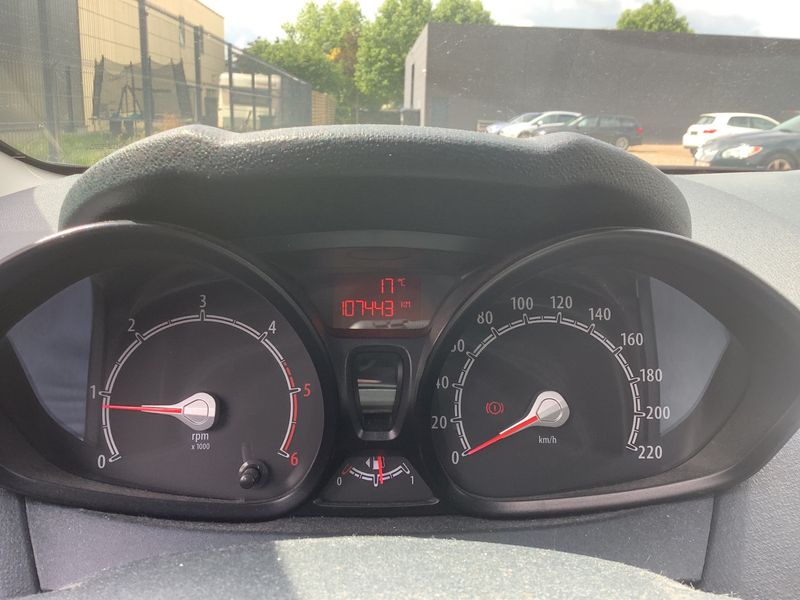 Ford Fiesta 1.6 TDCi Trend 2011 – снимка 4