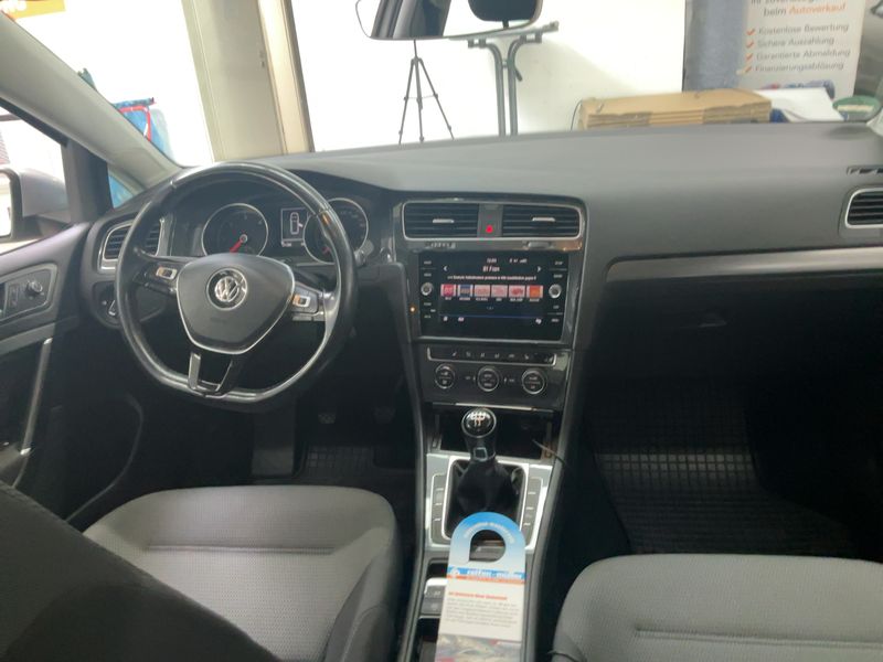 Volkswagen Golf VII 1.6 TDI Comfortline BlueMotion Tech 2019 – снимка 18