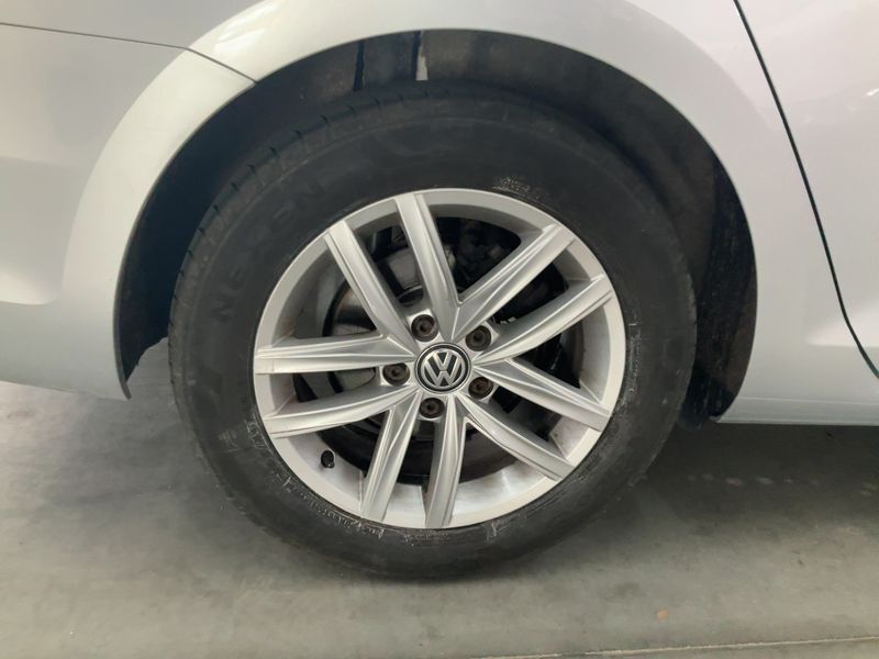 Volkswagen Golf VII 1.6 TDI Comfortline BlueMotion Tech 2019 – снимка 9