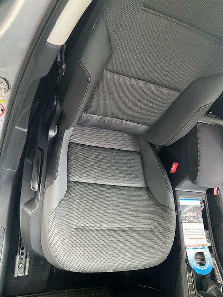 Volkswagen Golf VII 1.6 TDI Comfortline BlueMotion Tech 2019 – снимка на щета 31