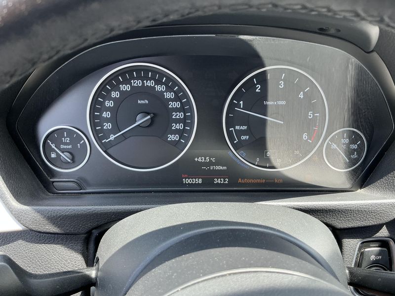 BMW 3er 318d Lounge 2017 – снимка 13