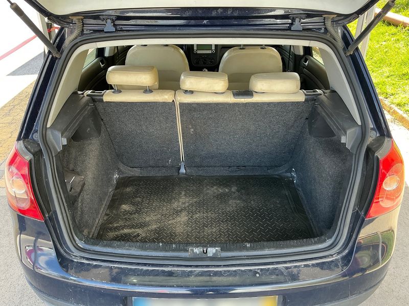 Volkswagen Golf V 1.9 TDI IGolf 2008 – снимка 10
