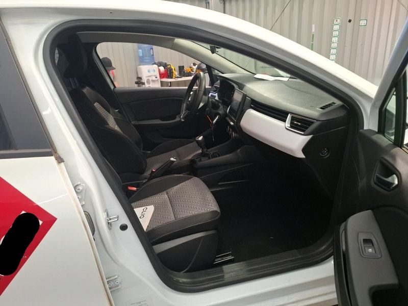 Renault Clio 1.0 TCe Evolution Réversible 2023 – снимка 9