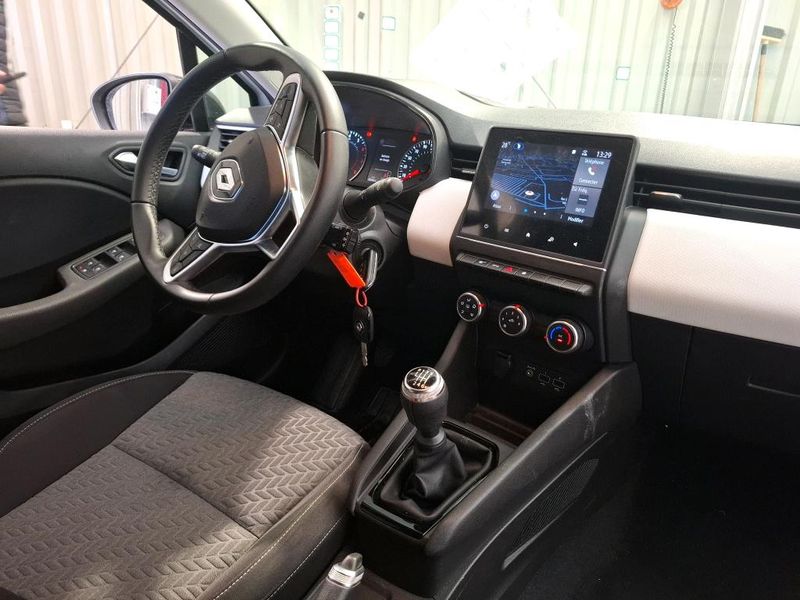 Renault Clio 1.0 TCe Evolution Réversible 2023 – снимка 10