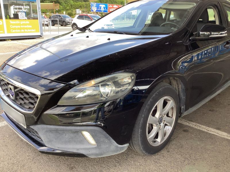 Volvo V40 Cross Country 2.0 D2 Momentum 2016 – снимка 2