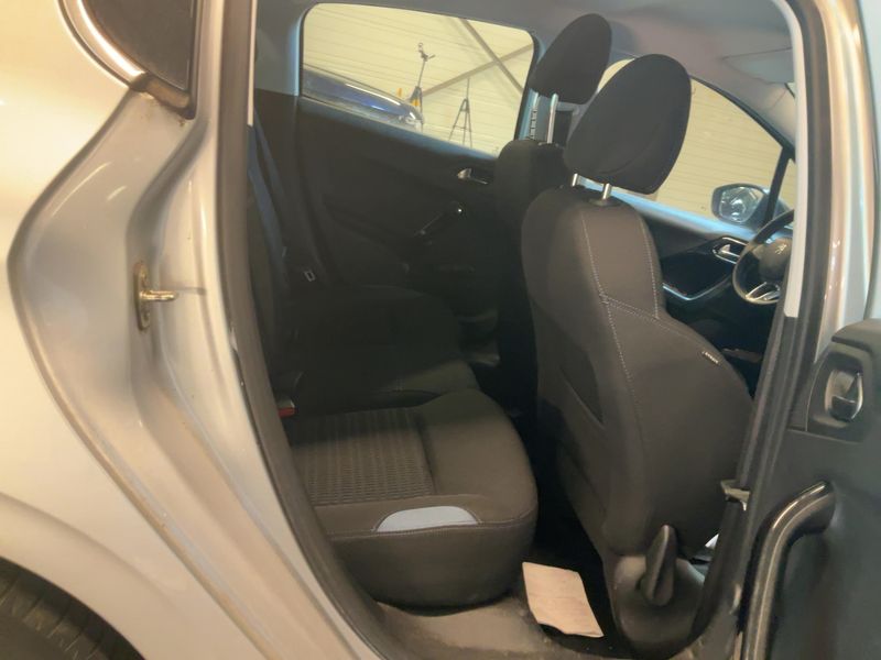Peugeot 208 1.6 Allure 2013 – снимка 19