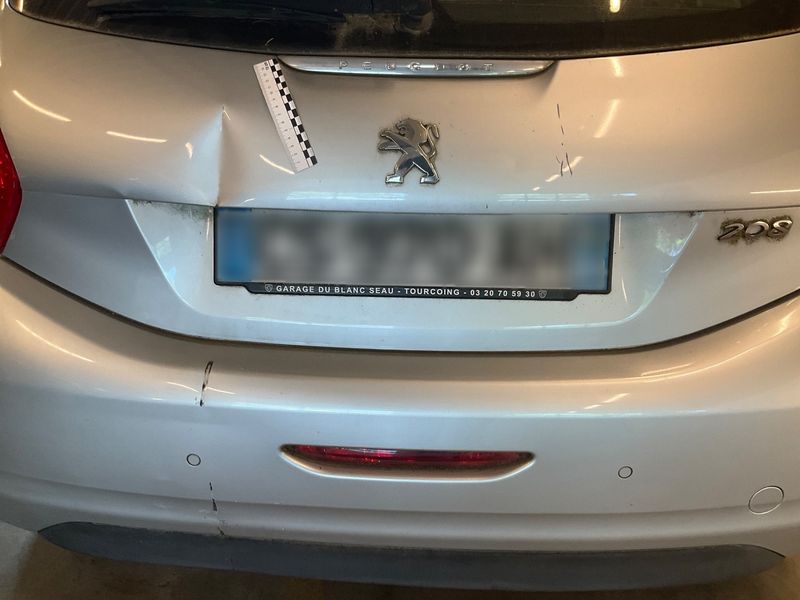 Peugeot 208 1.6 Allure 2013 – снимка 32