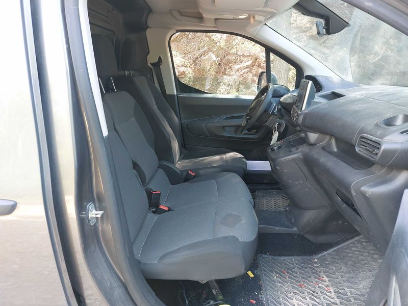 Peugeot Partner 1.5 Blue-HDi XL 950 2023 – снимка 10