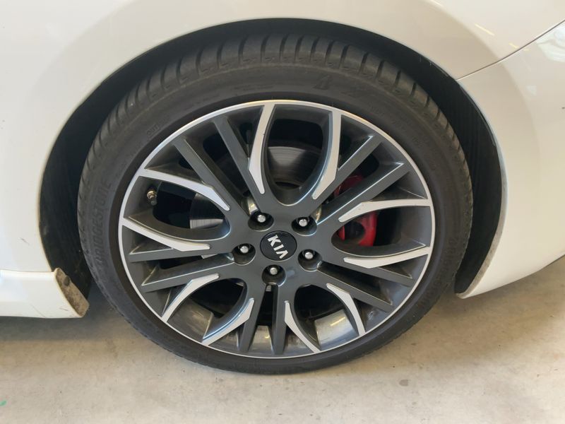 Kia cee'd 1.6 TGDI GT-Challenge 2014 – снимка 11
