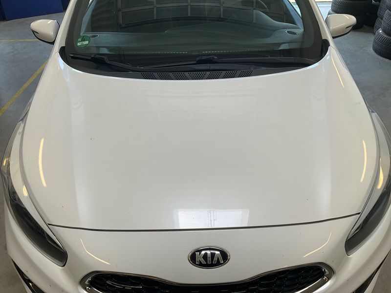 Kia cee'd 1.6 TGDI GT-Challenge 2014 – снимка 38