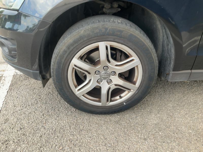 Audi Q5 2.0 TFSI quattro 2009 – снимка 3