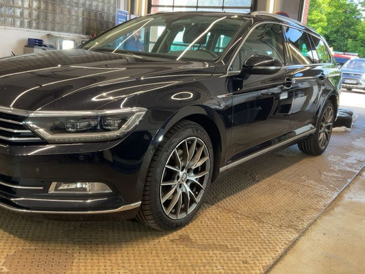 Volkswagen Passat 2.0 TDI Highline 4Motion BlueMotion Tech 2015 – снимка 2