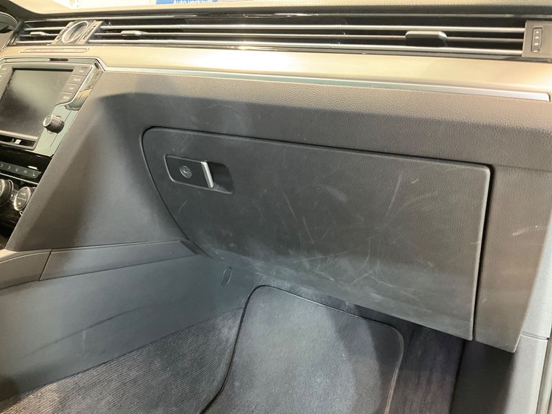 Volkswagen Passat 2.0 TDI Highline 4Motion BlueMotion Tech 2015 – снимка 26