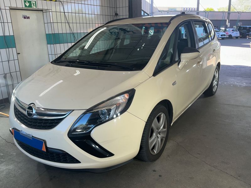 Opel Zafira Tourer 2.0 CDTI Edition 2015 – снимка 1