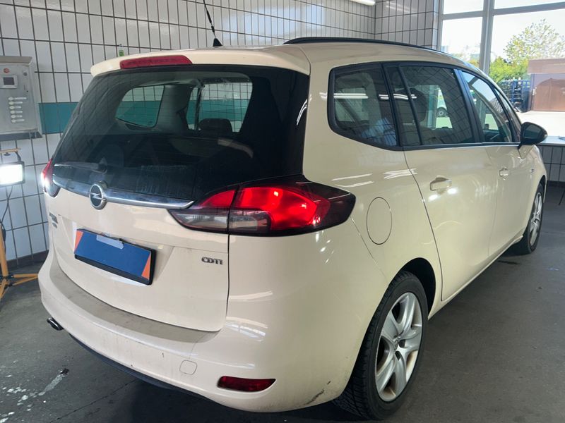 Opel Zafira Tourer 2.0 CDTI Edition 2015 – снимка 2