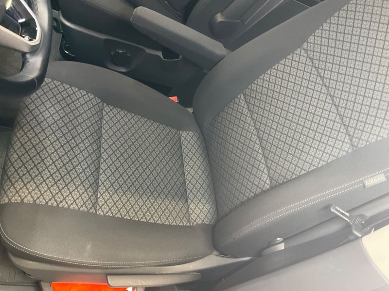 Volkswagen T6 Multivan 2.0 TDI Trendline FWD 2021 – снимка 30