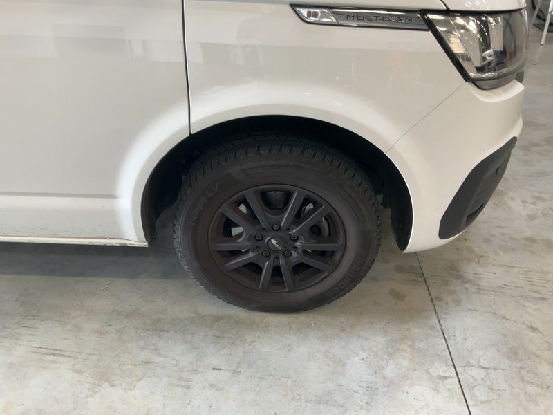 Volkswagen T6 Multivan 2.0 TDI Trendline FWD 2021 – снимка 11