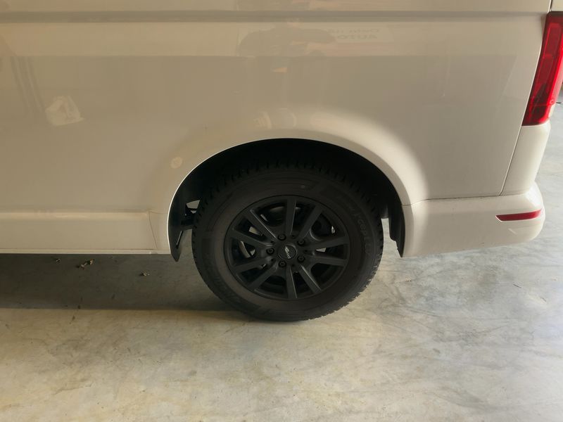Volkswagen T6 Multivan 2.0 TDI Trendline FWD 2021 – снимка 5
