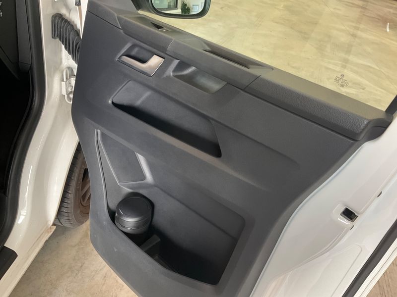 Volkswagen T6 Multivan 2.0 TDI Trendline FWD 2021 – снимка 28