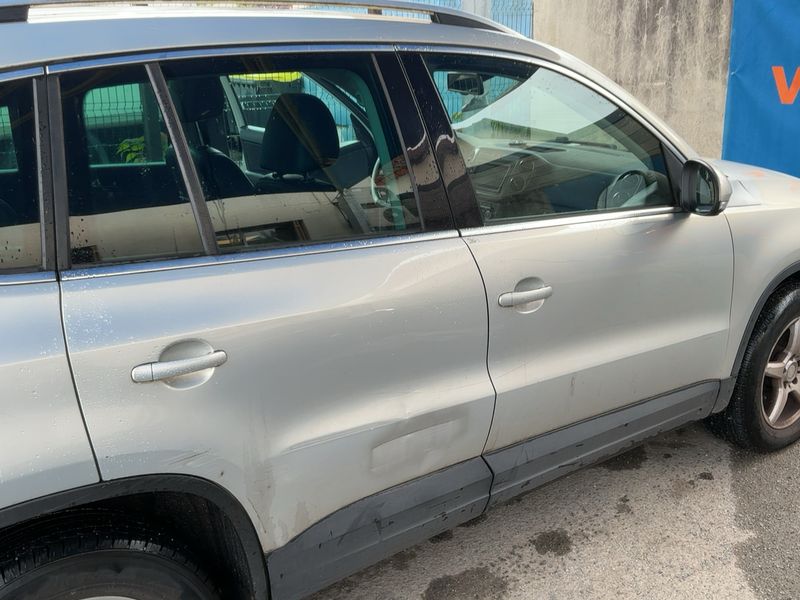 Volkswagen Tiguan 2.0 TDI Sportline BlueMotion Tech 2010 – снимка 10