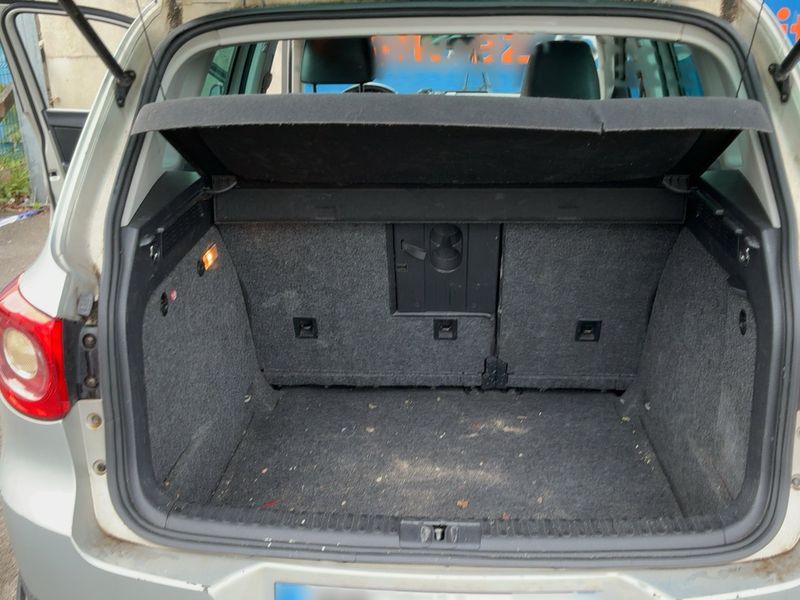 Volkswagen Tiguan 2.0 TDI Sportline BlueMotion Tech 2010 – снимка 15